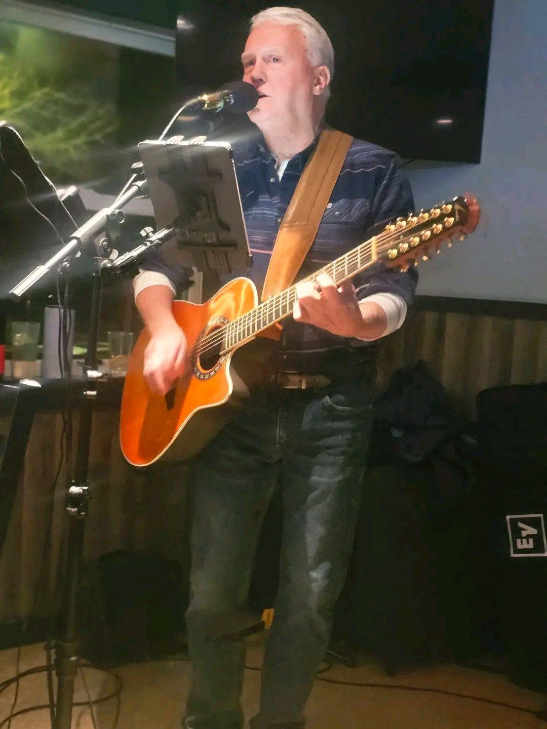 Music with Phil Calkins