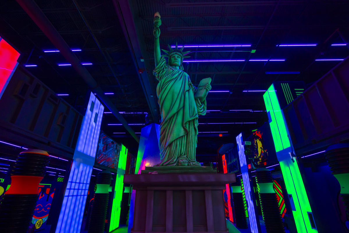 Zap Zone XL - Lansing