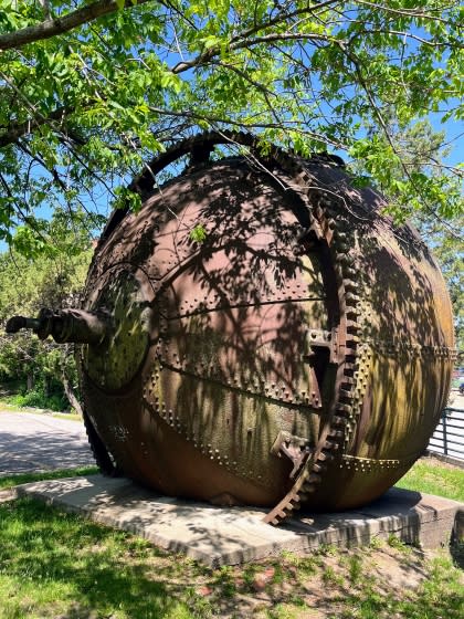 Large metal ball hotsell