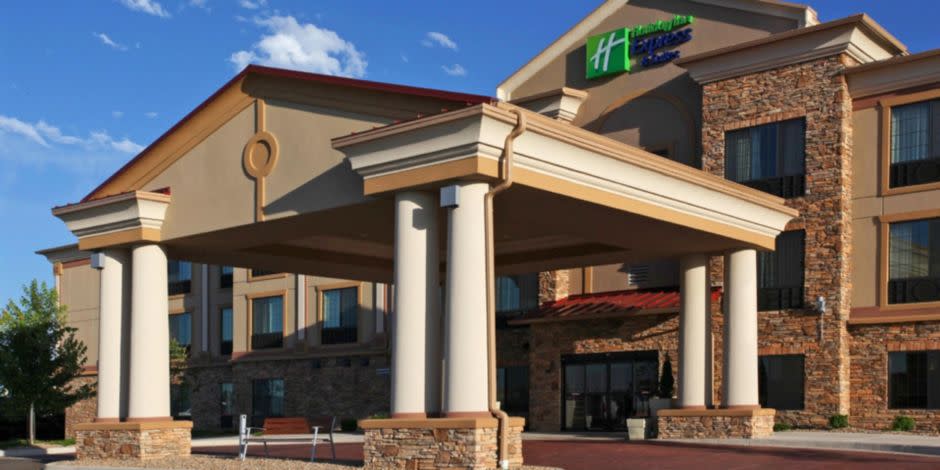 Holiday Inn Express & Suites