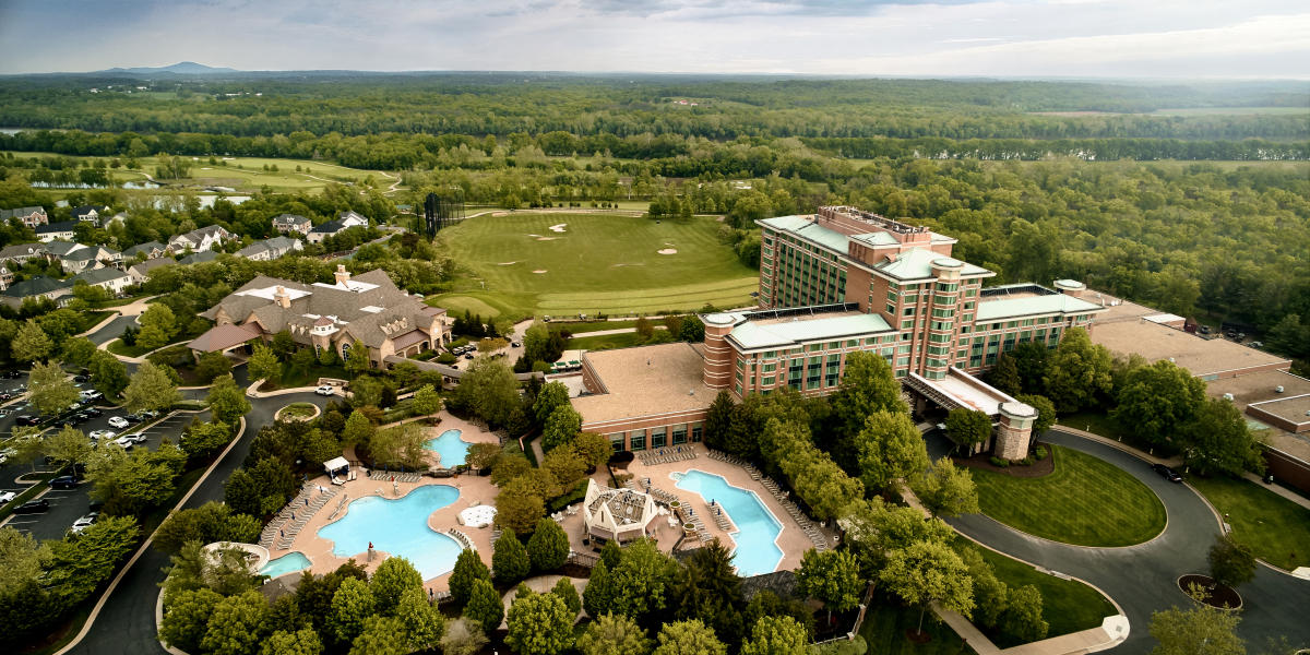 Lansdowne resort shop