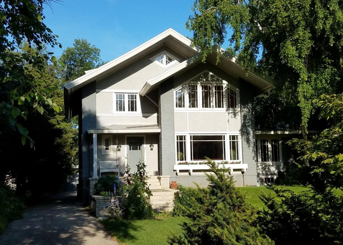 Maple Bluff Cambridge Road Historic Architecture Walking Tour Madison, WI