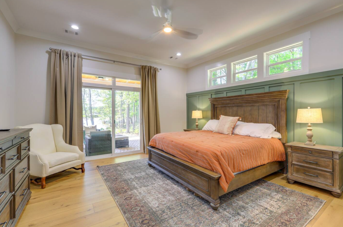 Spacious Lake Sinclair Vacation Rental w/ Dock