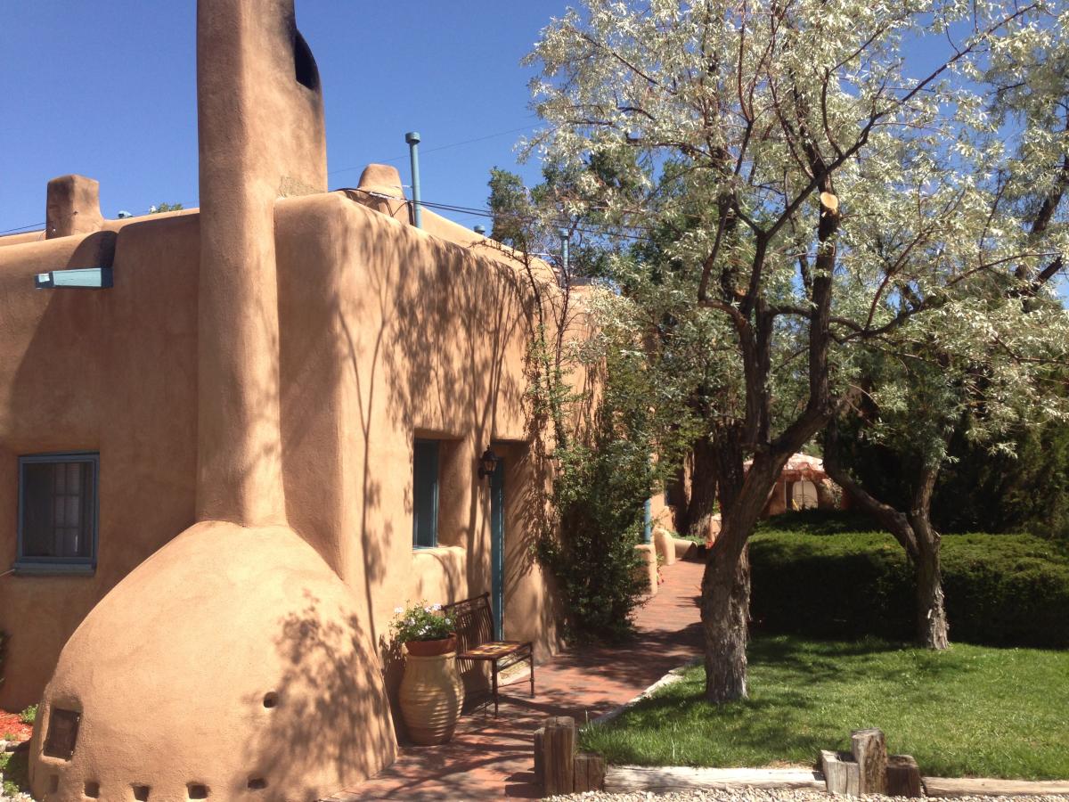 El Pueblo Bonito Bed and Breakfast Inn | Santa Fe, NM 87501
