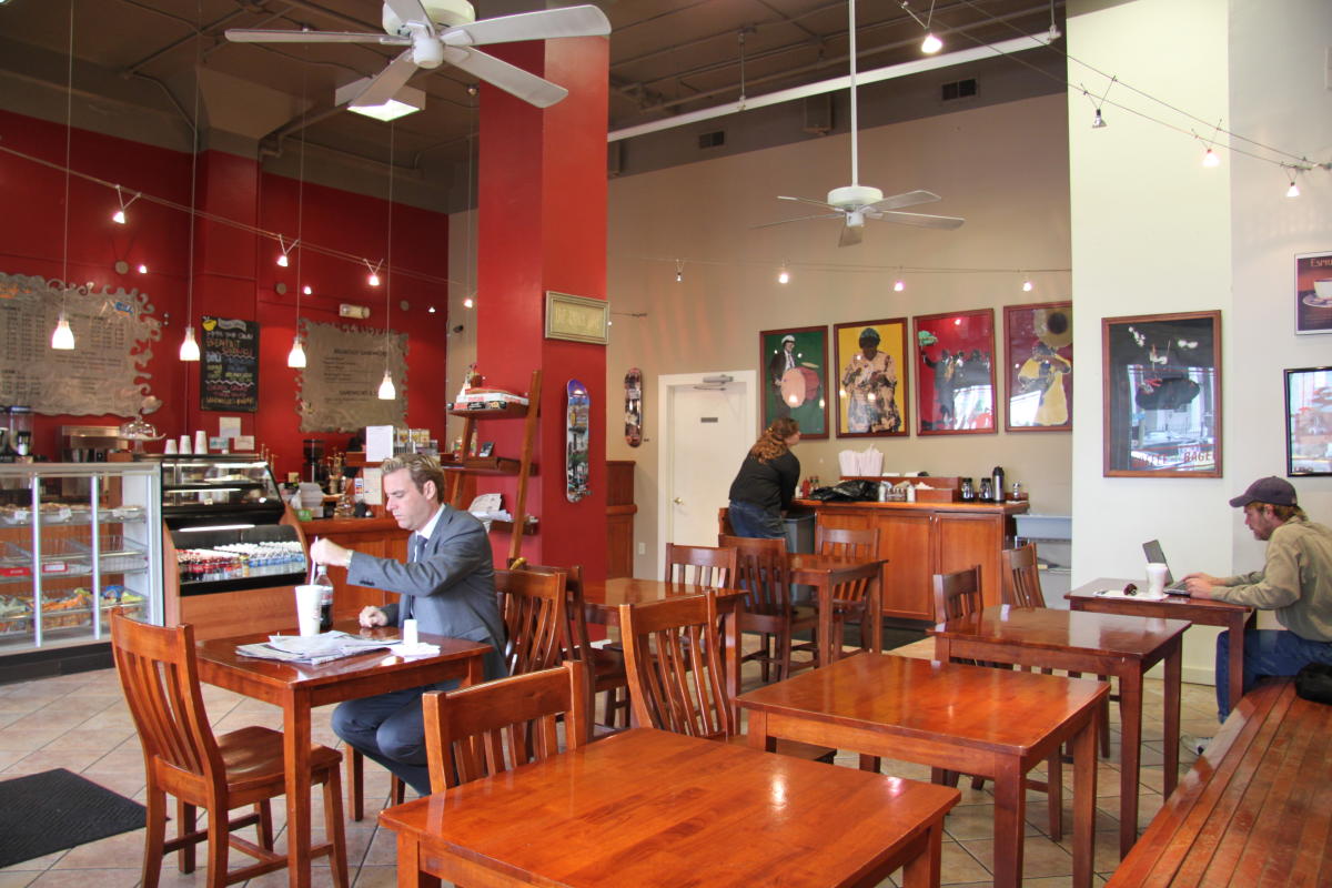 Avenue Cafe