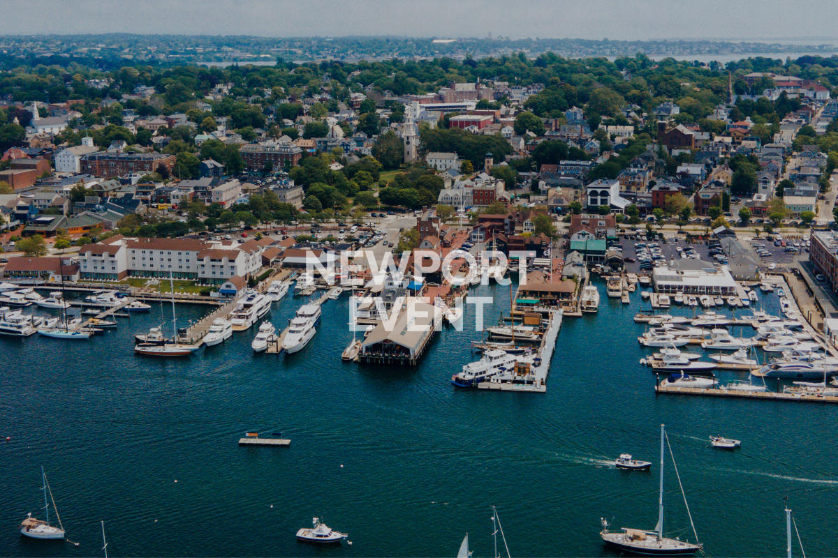 Ride the Newport Art Trolley for free Newport RI Discover Newport