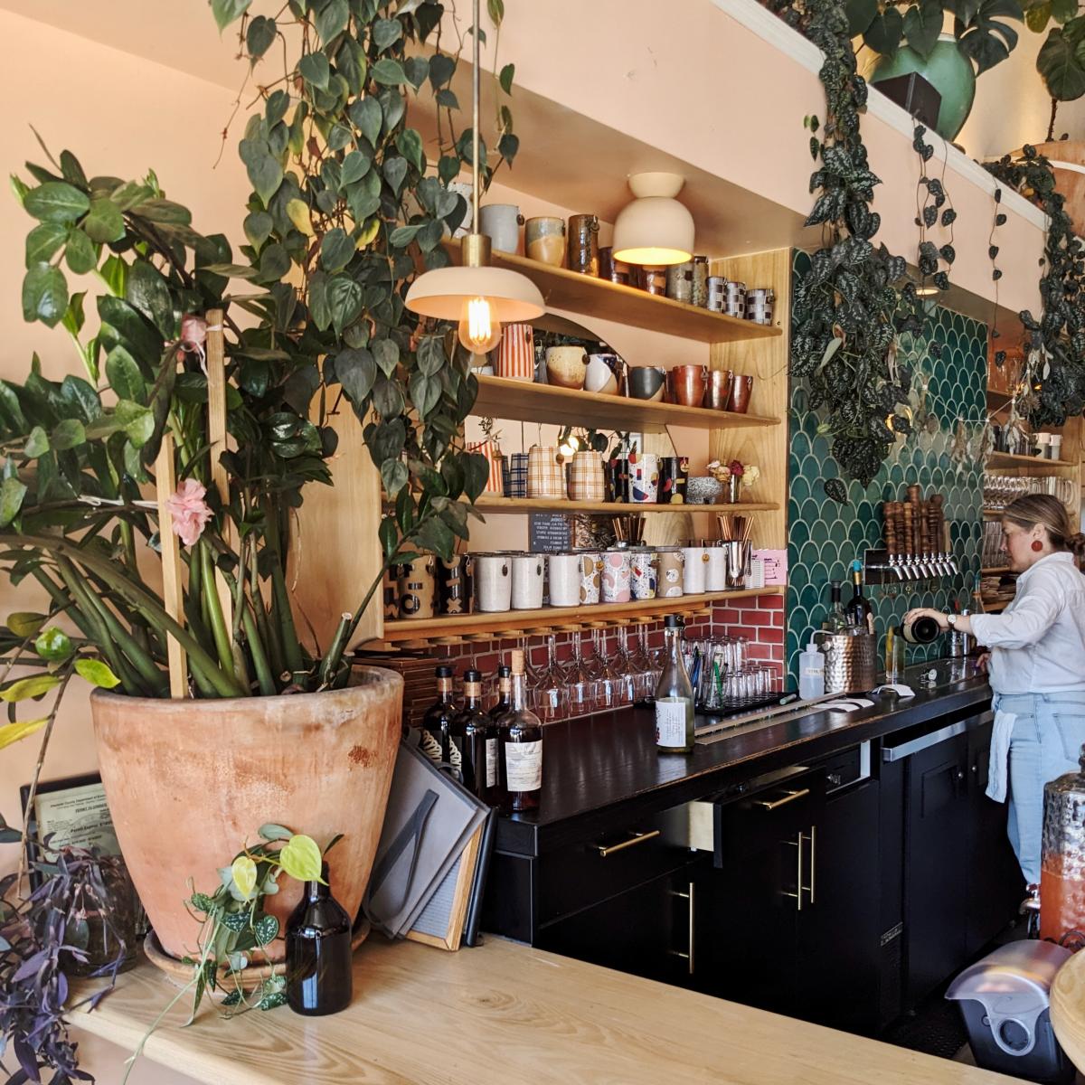 Roses' Taproom Oakland, CA