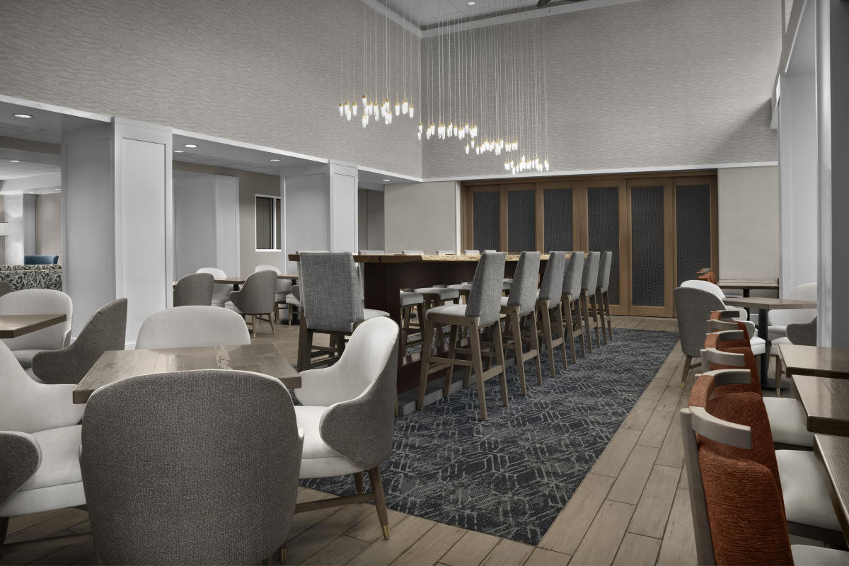 Hampton Inn & Suites