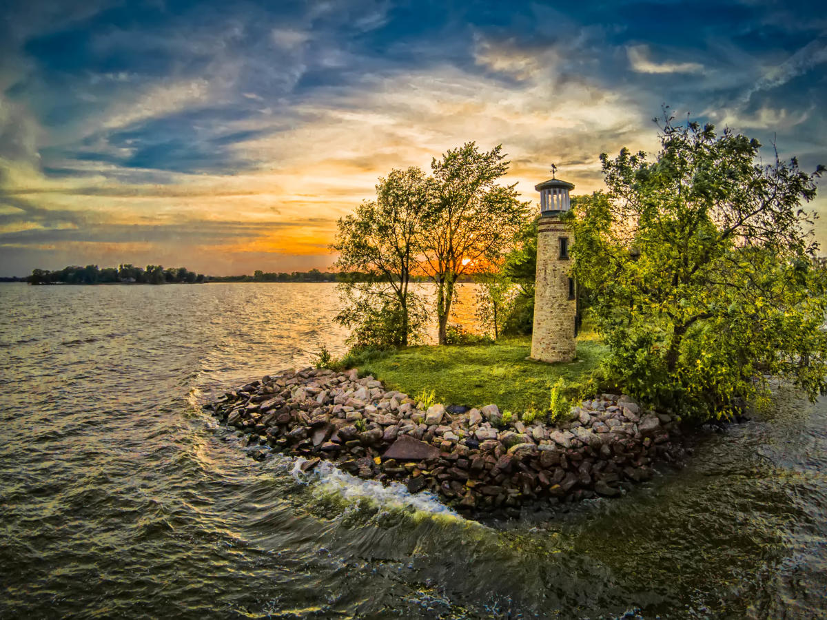 Asylum Point Lighthouse