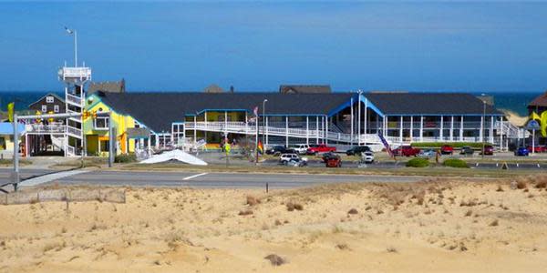 Kitty hawk kites store surf shop