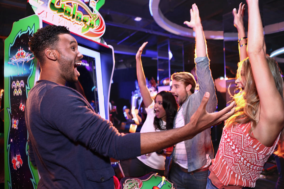 Dave & Buster's Kicks Off Summer Campaign with 5 FREE Games