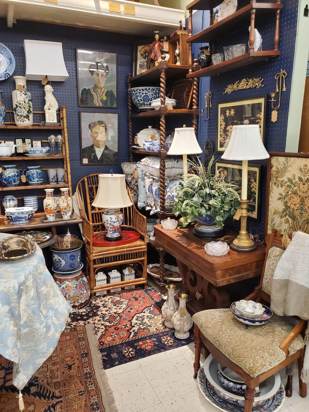 Kansas City Clothing & Unique Antiques