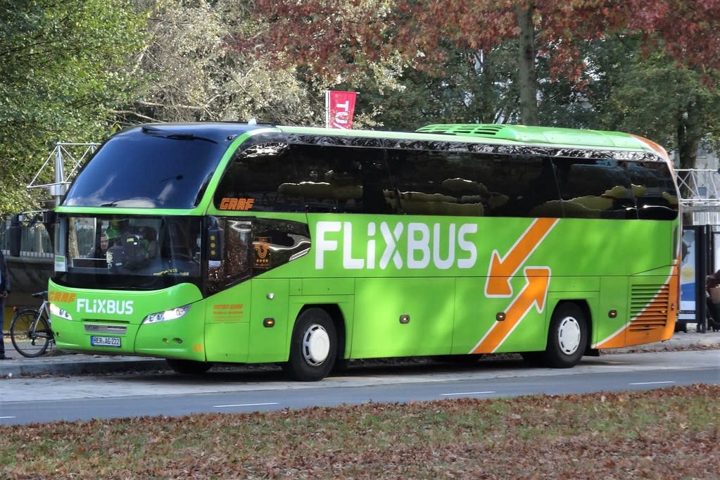 FlixBus_9CD4E355-B2D4-AF84-