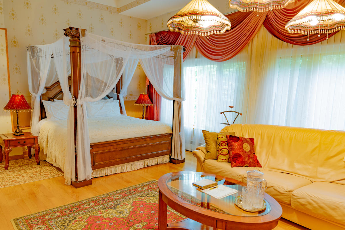 Cherry Valley Manor B&B | Stroudsburg, PA 18360