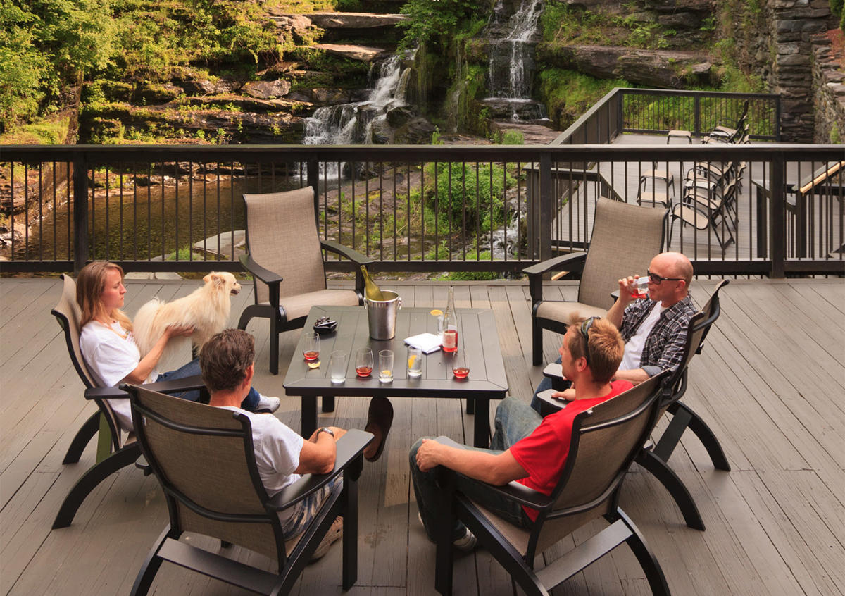 Hawley PA Restaurants in the Poconos, Ledges Hotel