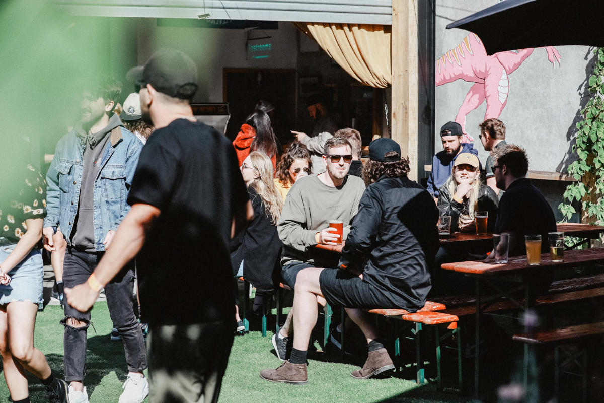 Searchlight Brewery Official Queenstown site