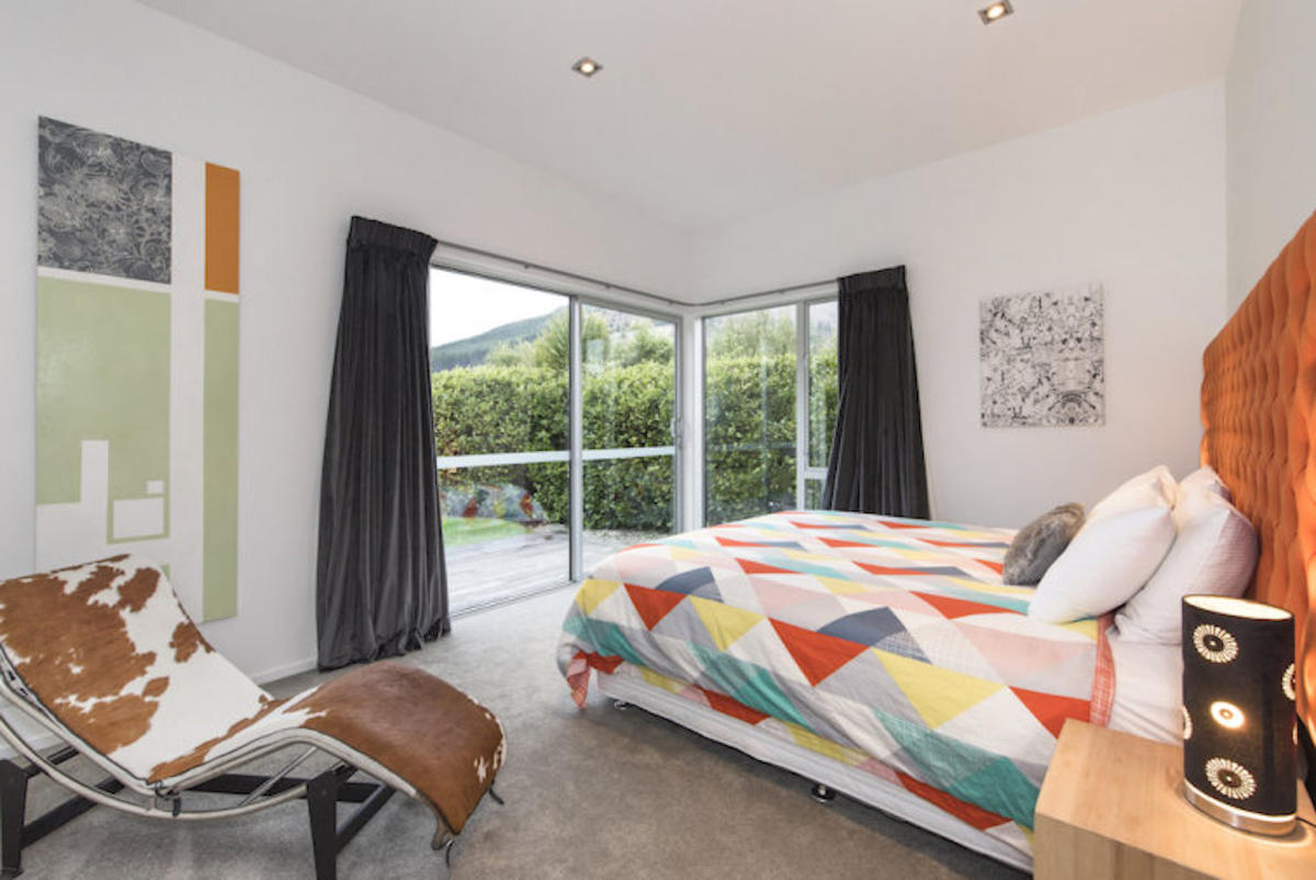 Gucci House, Queenstown, New Zealand - Photos, Room Rates & Promotions