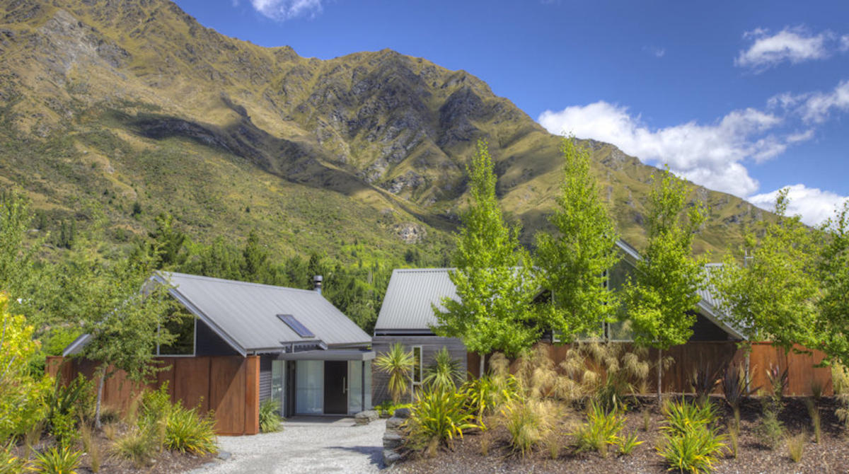 Gucci House, Queenstown, New Zealand - Photos, Room Rates & Promotions