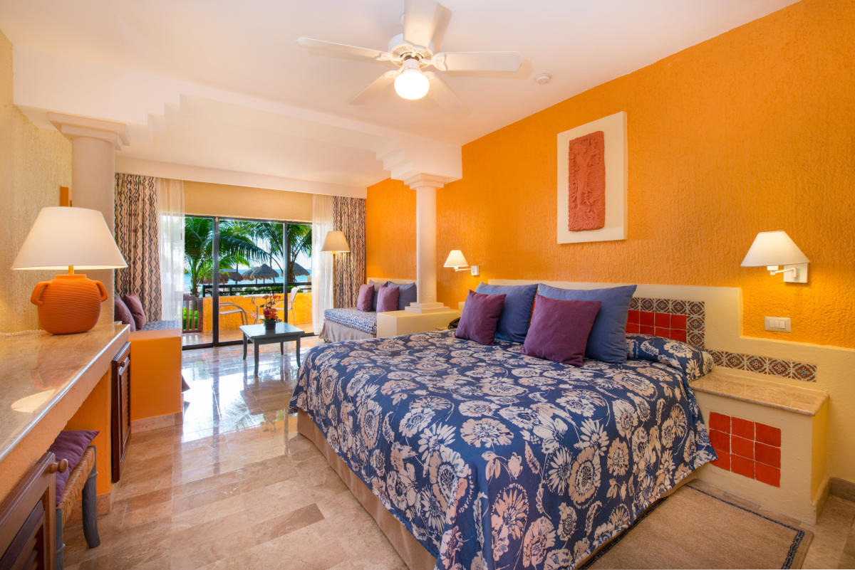 Iberostar tucan top