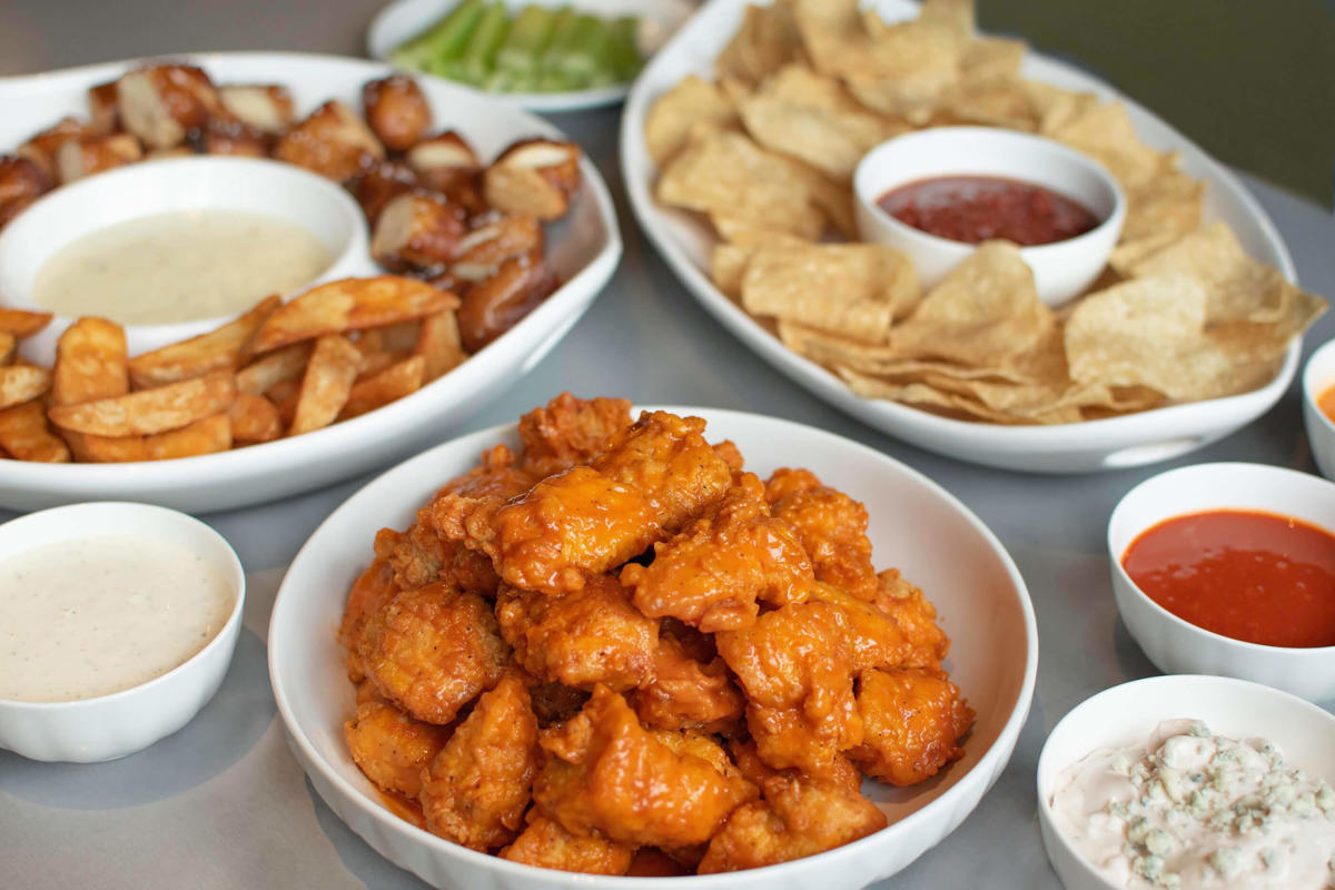 Buffalo Wings & Rings – Another Food Critic