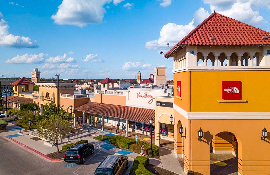 Saucony outlet hotsell san marcos tx