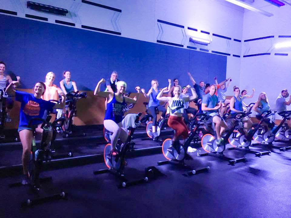 Gold's gym sales spin class