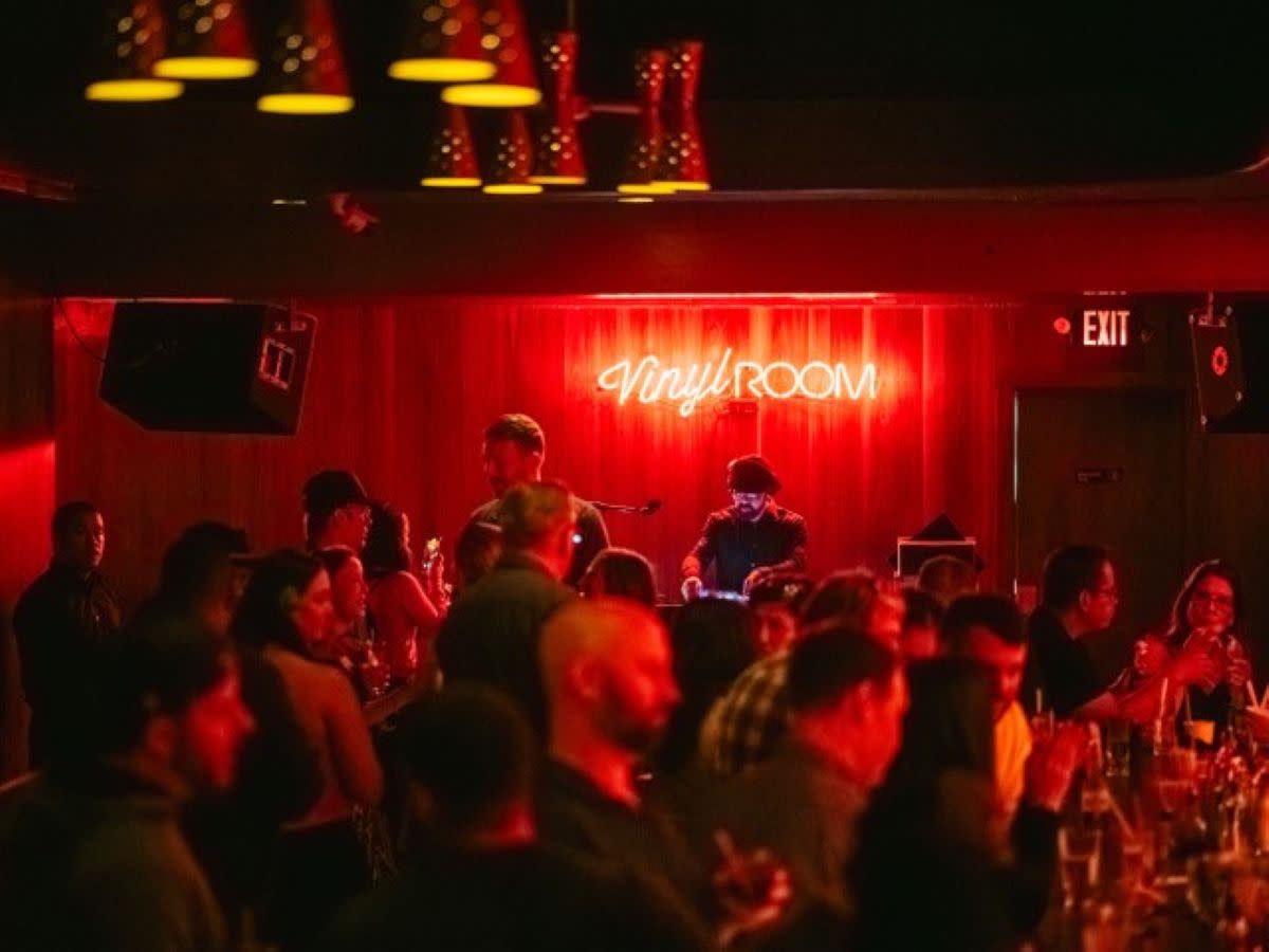 vinyl club dress code Room Size:14 years US numeric vinyl nightclub rochester ny Prom Dresses for Cheap Exhibitions – The Grolier