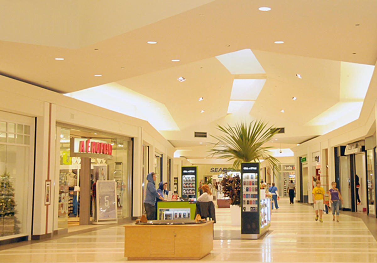 Pierre Bossier Mall