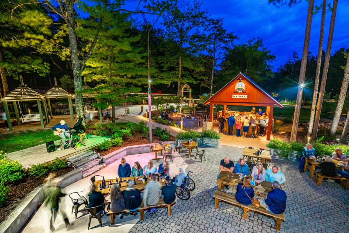 Whisker's Live Music: Chris Michaels | Glen Arbor, MI