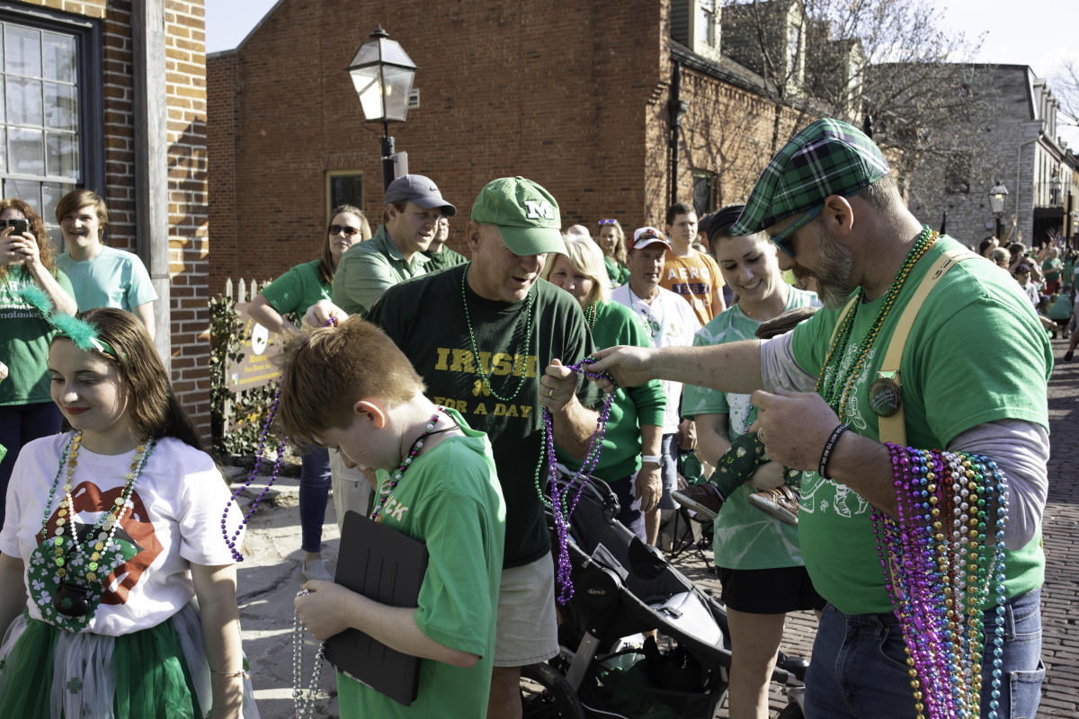 Thousands pack St. Charles for first St. Patrick's Day parade