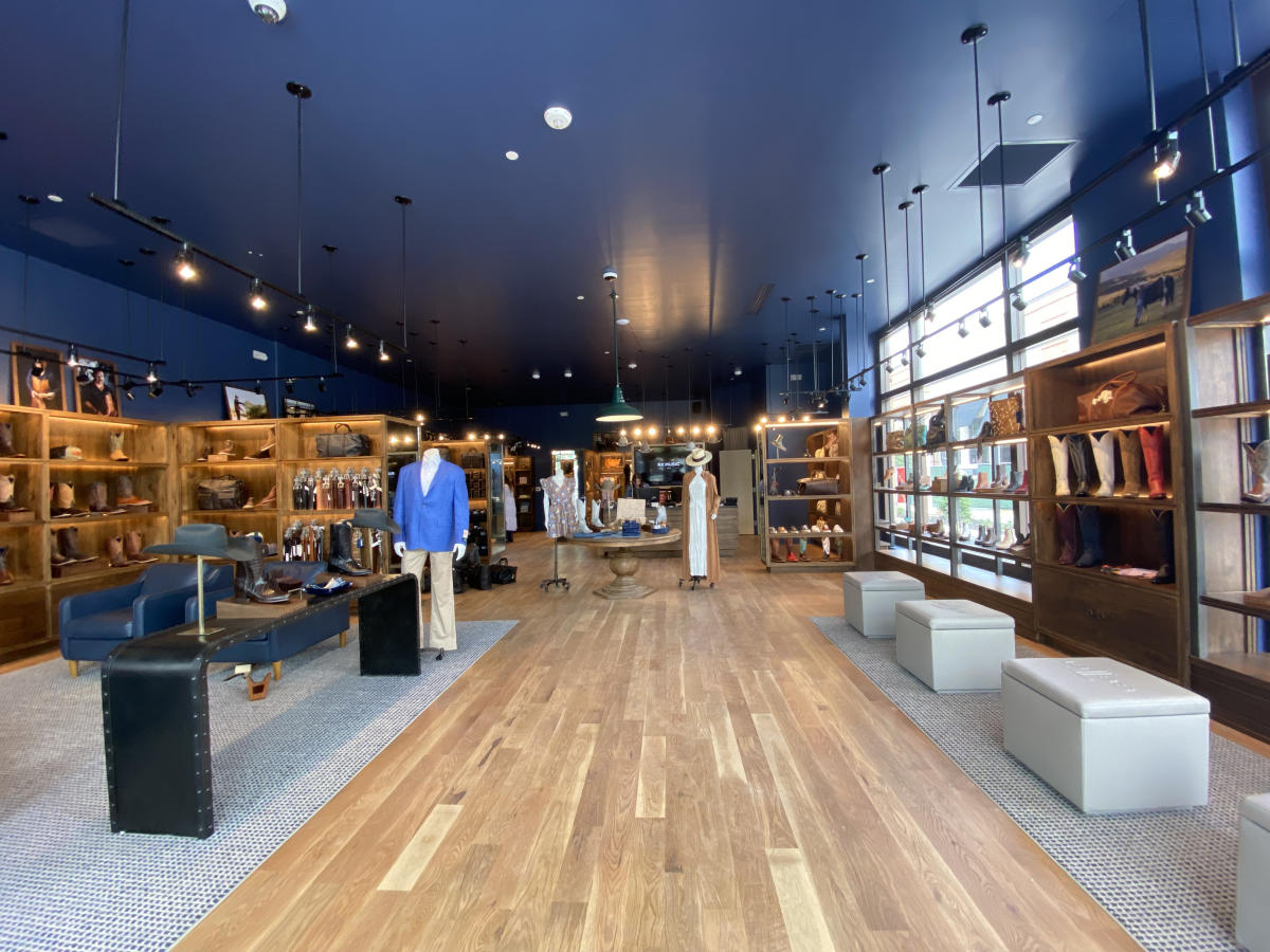 Lucchese store sale