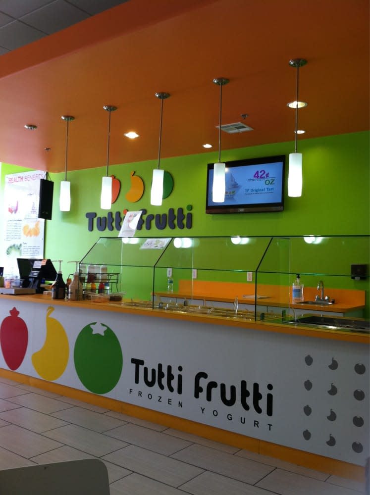 Yogurts – Tutti Frutti