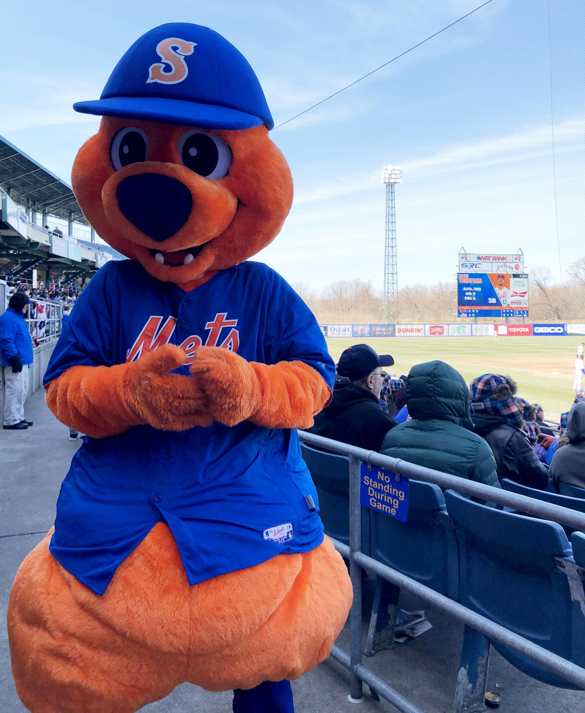Syracuse Mets - Scooch paid a visit to the Griffin's