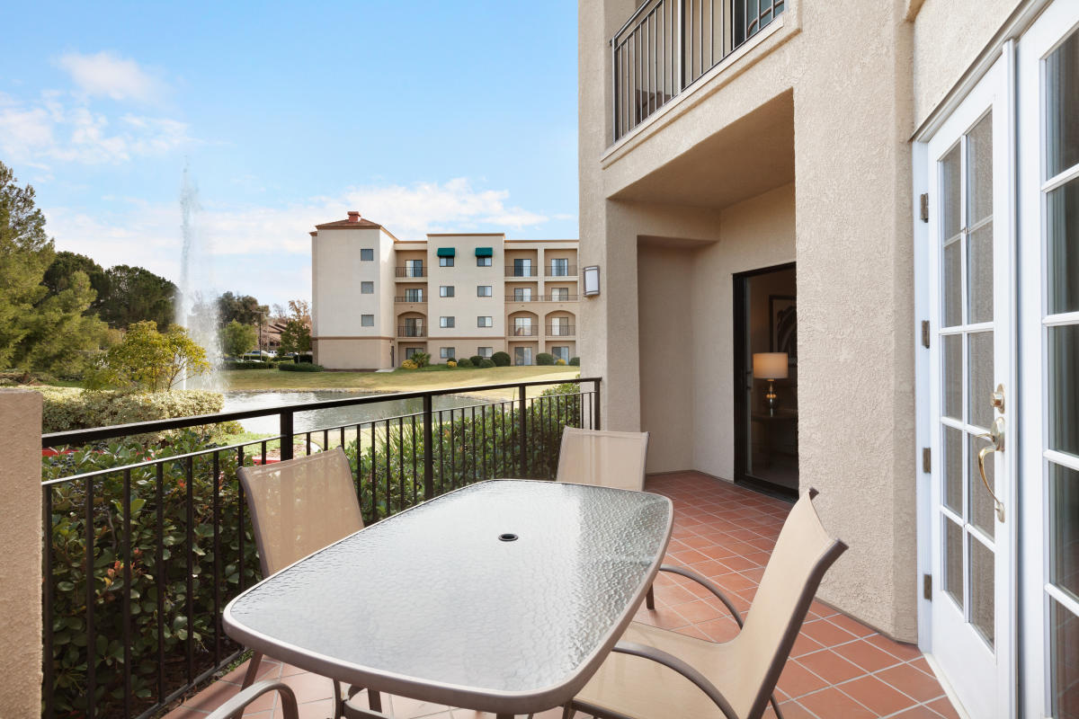 Embassy Suites Hotel Temecula Wine Country | Temecula, CA