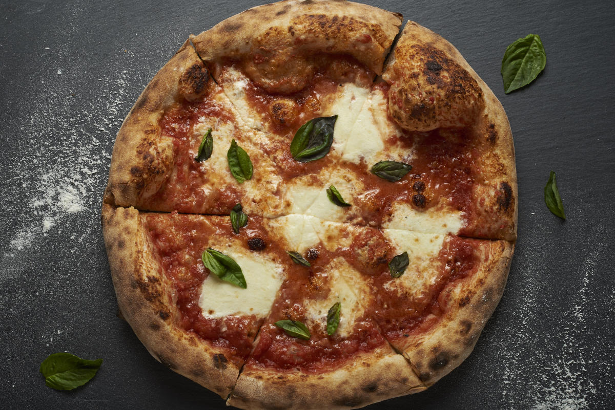 Mozz Artisan Pizza