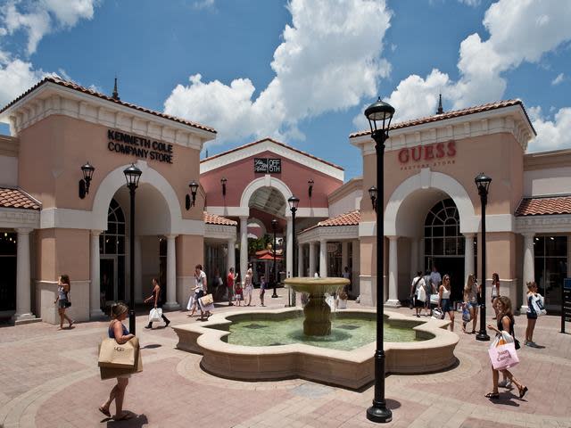 Orlando International Premium Outlets - Huge Outlet Mall on International  Drive – Go Guides