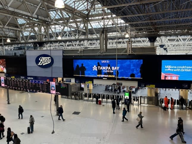 Tampa Bay Greets London Travelers