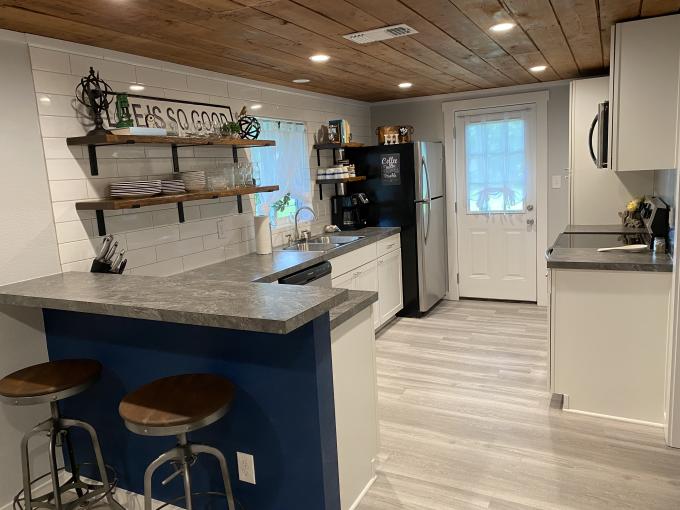 Cozy Downtown Home Vacation Rental Bastrop, TX 78602