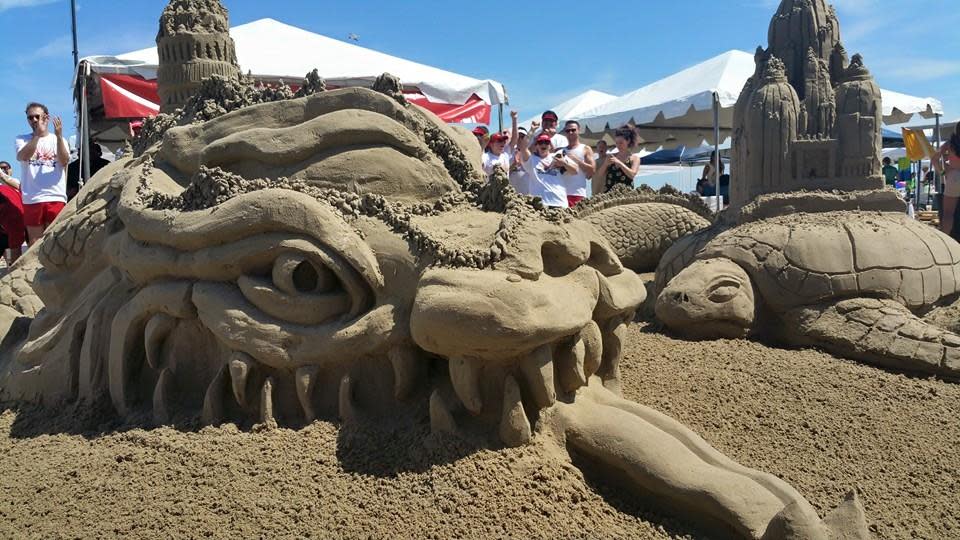Acclaimed Architects Compete in Epic Sandcastle Competition