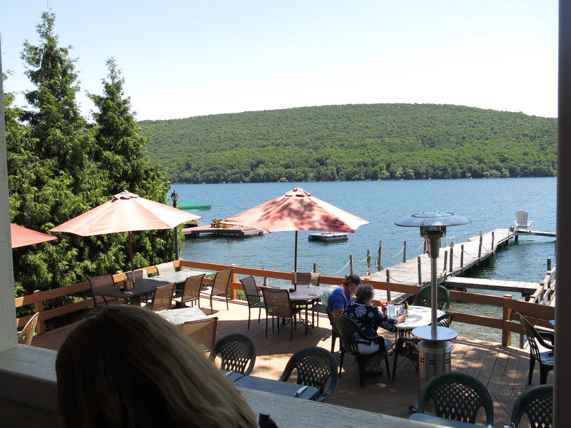 Lakeside restaurant store