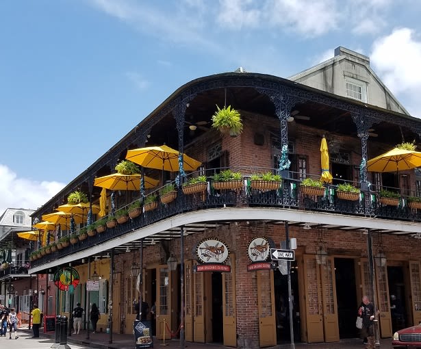 mardi gras parade viewing tickets