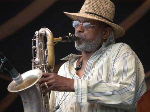 mardi gras in new orleans dirty dozen brass band