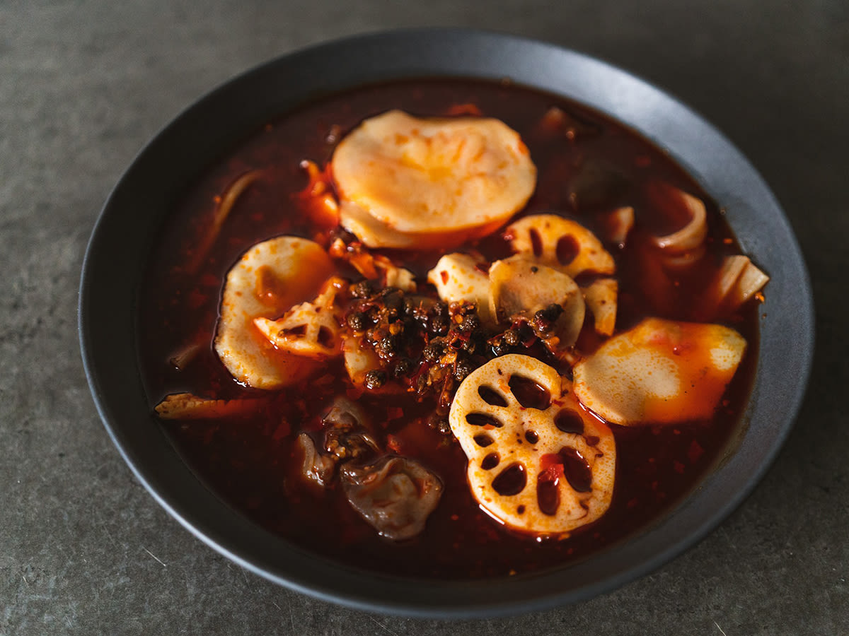 ONEQ オネキュー (China town cabaret) ONEQ オネキュー (China town cabaret) Chinatown Cabaret by