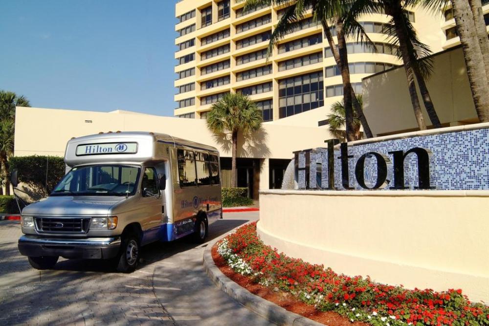 迈阿密机场希尔顿酒店Hotel正面