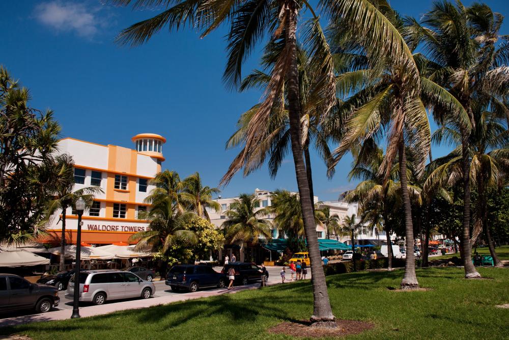 Waldorf Towers, Ocean Drive