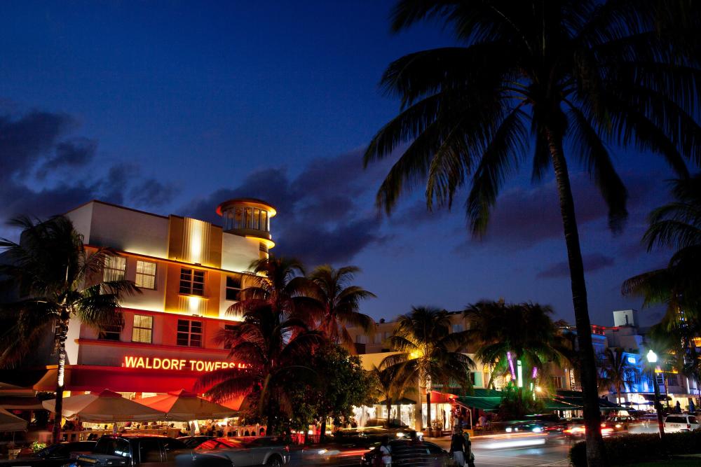 Waldorf Towers at night, Ocean Drive, a South Beach Hotel