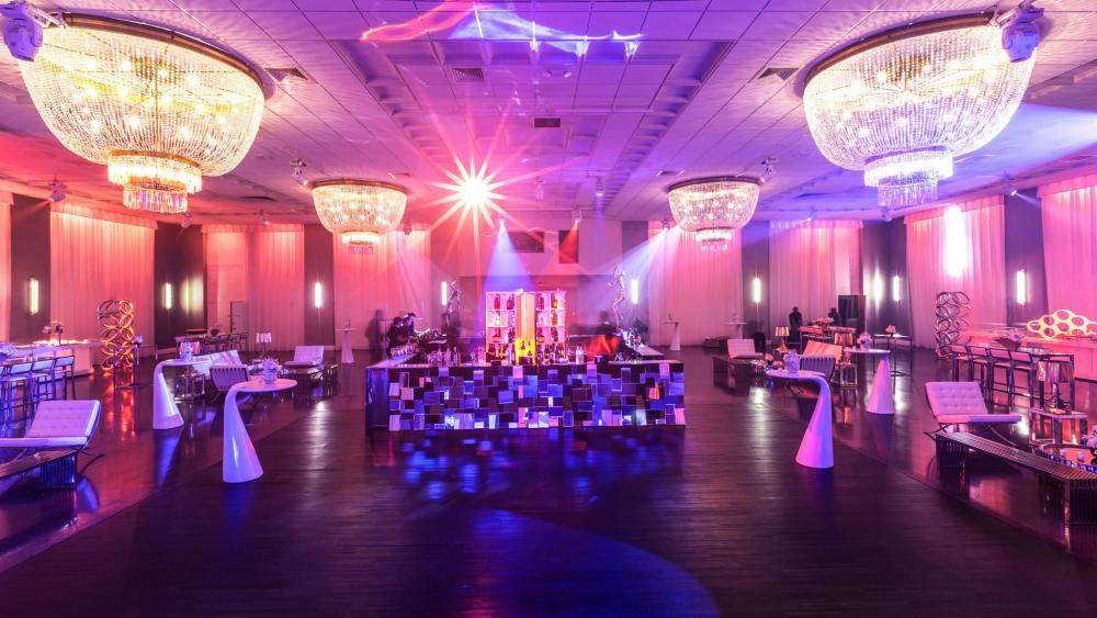 Emanuel Luxury Venue, a premier Miami Beach venue, is the perfect setting for corporate events, expos, and charitable galas.