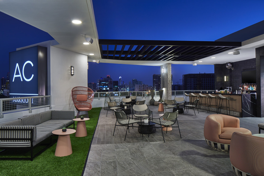 corrente alternata Hotel Bar sul tetto di Miami Wynwood