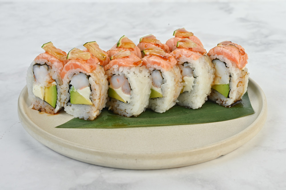 Shrimp, Avocado, Cream cheese, Salmon covered, Lime, Teriyaki Sauce