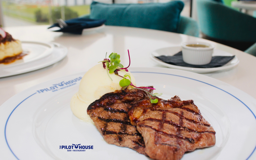 Our Famous Grilled Picanha Steak Served With
Homemade Mash Potato & Chimichurri Sauce